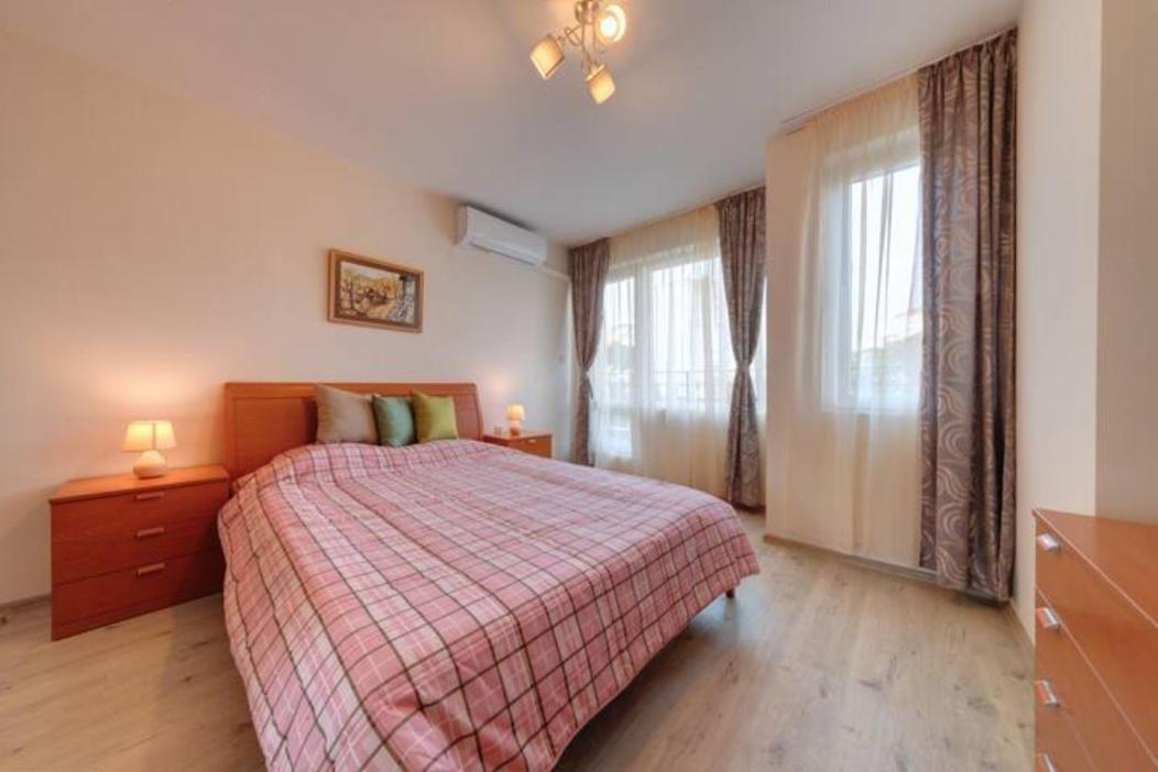 Flora - Beautiful *New* Apartment To The Beach Burgas Extérieur photo